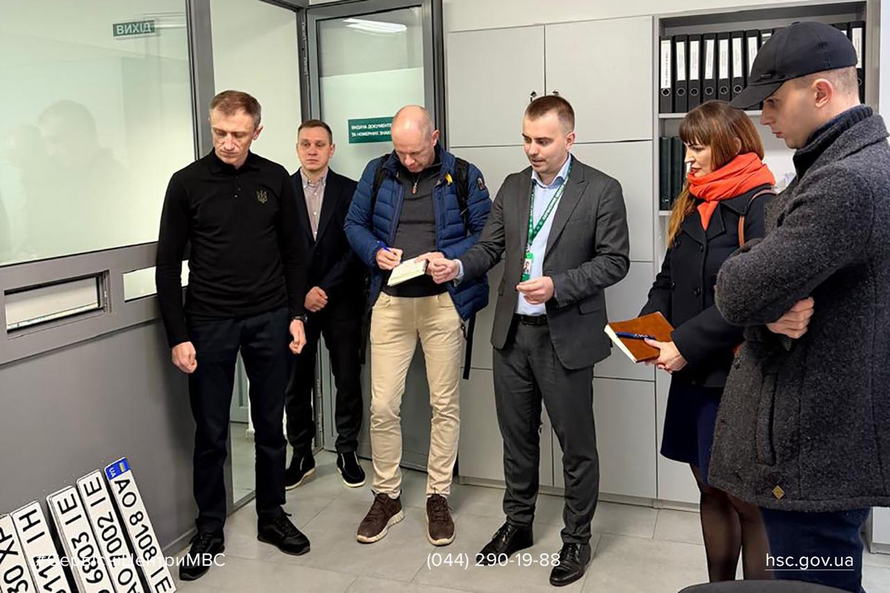 5f7450d7-53a3-4399-84b7-b42e7853c532